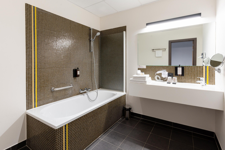 Bathroom 4, Hotel Stayen, Limburg