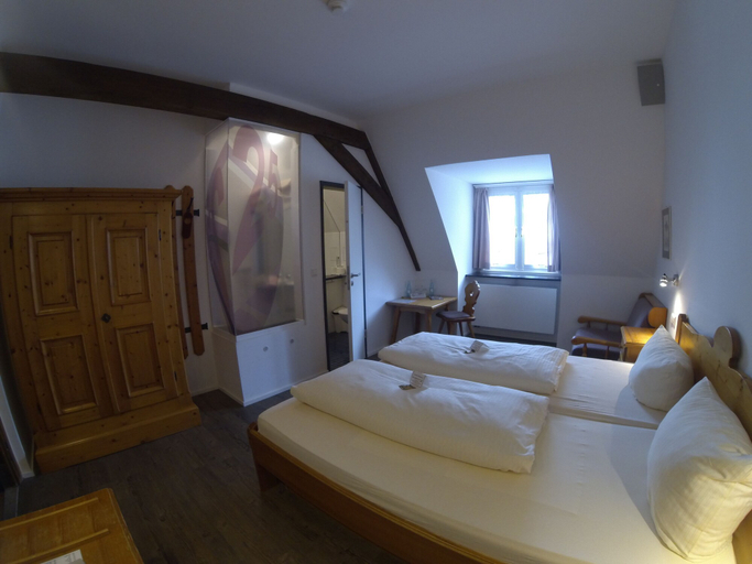 Bedroom 2, Hotel Landgasthof Köchlin, Lindau (Bodensee)