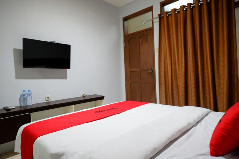 Bedroom 12