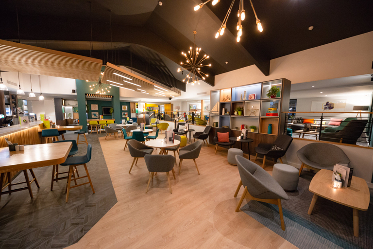 Food & Drinks 4, Holiday Inn NEWPORT by IHG, Newport