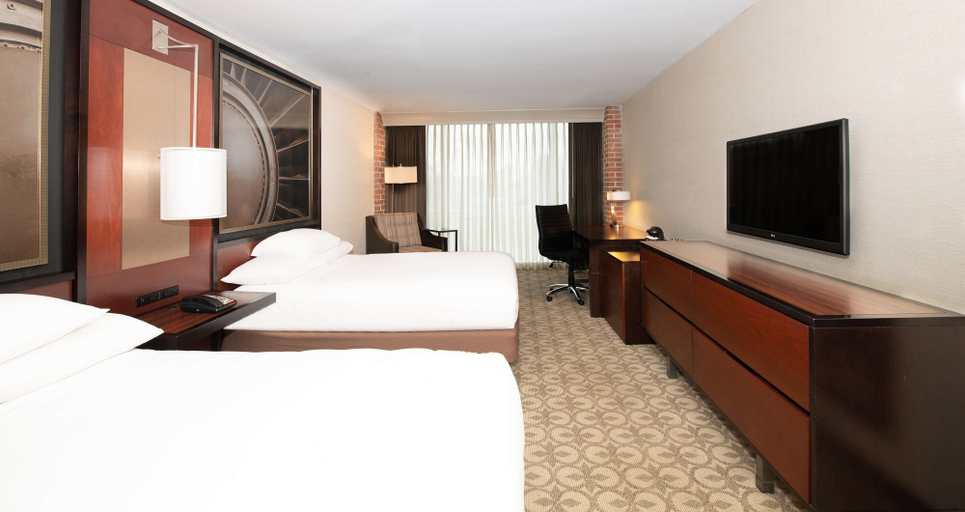 Bedroom 3, DoubleTree by Hilton Hotel & Suites Charleston Airport, Charleston