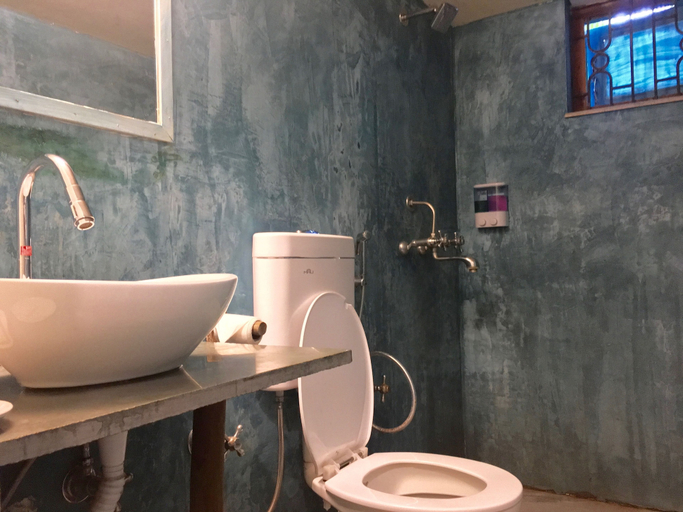 Bathroom 4, Eros Boutique Hotel, North Goa