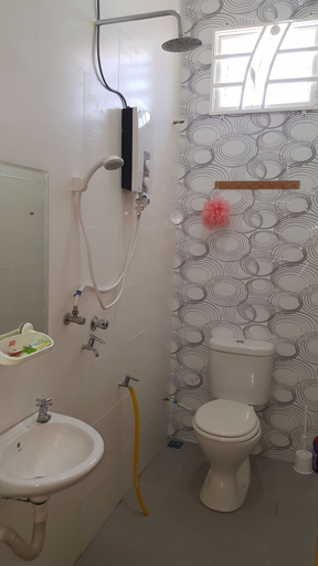 Bathroom, JF Wadi Sofea Homestay, Kuala Terengganu