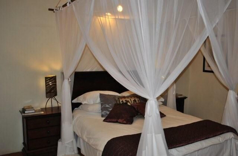 Bedroom 3, Blue Cottages, Mopani