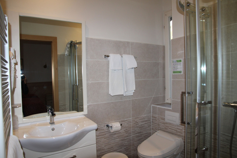 Bathroom 4, Lago Park Hotel Molveno, Trento