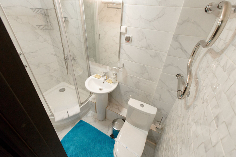 Bathroom 2, Akademia, Sankt-Peterburg gorsovet