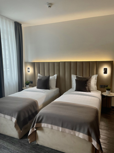 Bedroom 3, Bayer's City Hotel, München