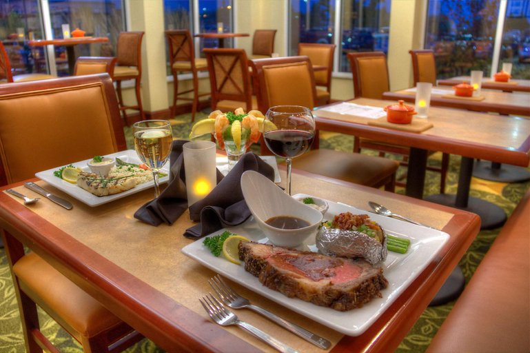 Food & Drinks 3, Hilton Garden Inn Great Falls, Cascade