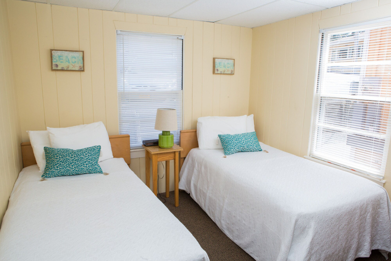 Bedroom 4, The Naswa Resort, Belknap