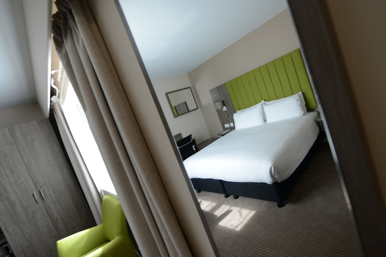 Bedroom 5, Holiday Inn WOLVERHAMPTON - RACECOURSE by IHG, Wolverhampton