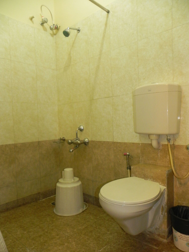 Bathroom 4, Hotel Reeva Suites, Ahmadnagar