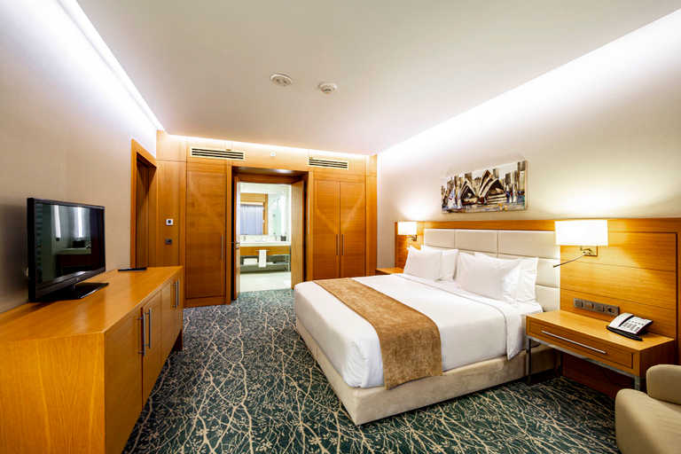 Bedroom 2, Holiday Inn BAKU by IHG, Baku