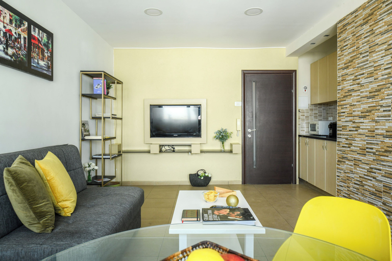 Others 5, Simple Living in Netanya by Sea N' Rent