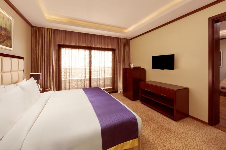 Bedroom 5, Holiday Inn COCHIN by IHG, Ernakulam