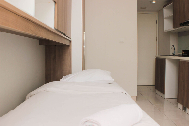 Bedroom 2, Great Location Studio Room At Springlake Summarecon Bekasi Apartment, Bekasi