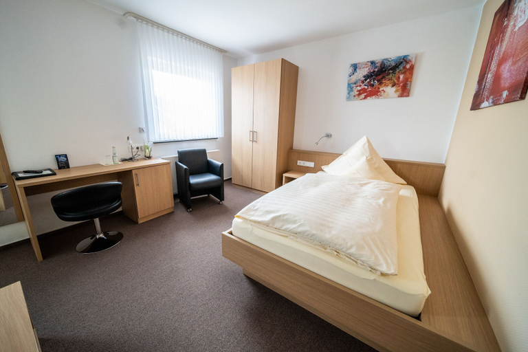 Bedroom 2, Hotel Rieder, Ahrweiler