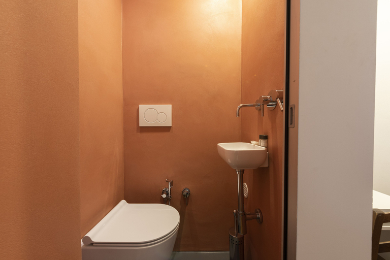 Bathroom 4, Toscanella 3 Bedrooms by Mmega, Florence