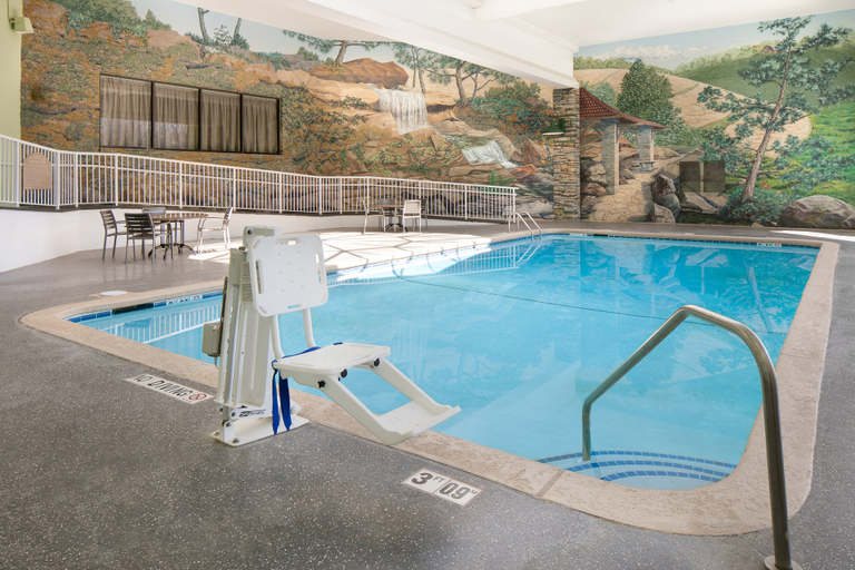Sport & Beauty 4, Holiday Inn & Suites DES MOINES-NORTHWEST by IHG, Polk