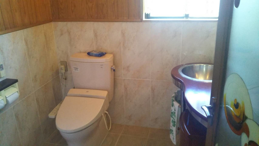 Bathroom 3, Iyashinoyado Michikusa, Motobu