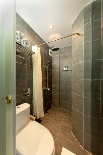 Bathroom 3, Kunkin Luxury Apartment, Bình Thạnh