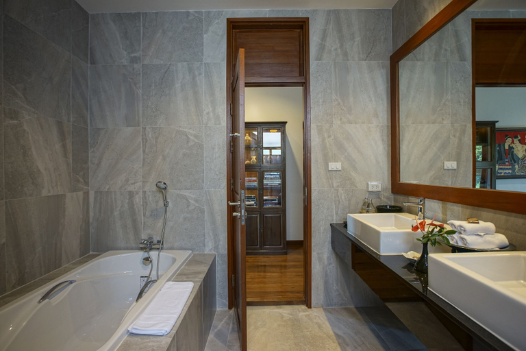 Bathroom 3, Mae Rim Grace, Mae Rim
