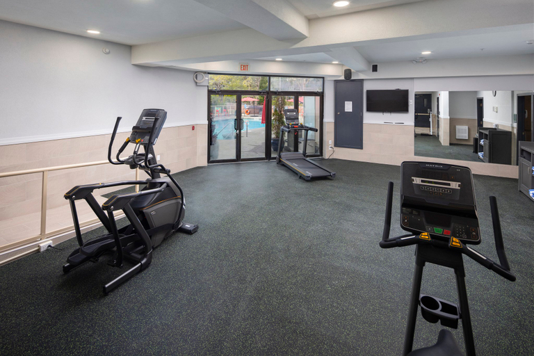 Others 4, Holiday Inn VICTORIA � ELK LAKE by IHG, Capital