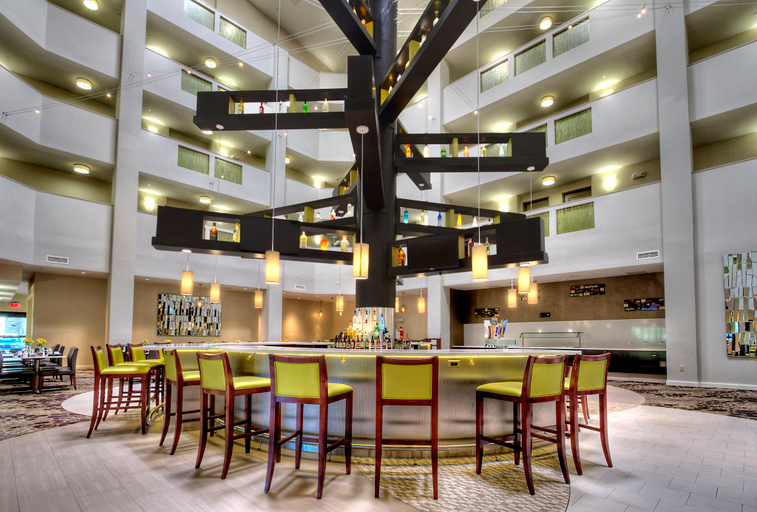 Food & Drinks 3, Holiday Inn & Suites TUPELO NORTH by IHG, Lee