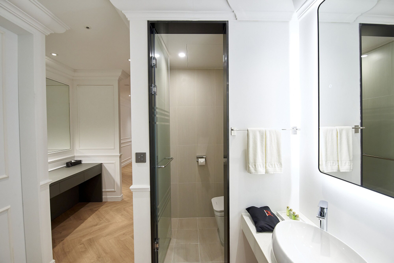 Bathroom 5, Busan City Hotel, Yeonje