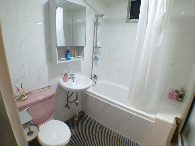 Bathroom 3, YeoU, Mungyeong