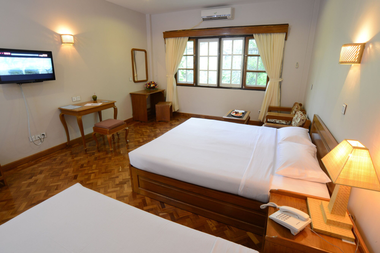Bedroom 4, Arthawka Hotel, Myingyan
