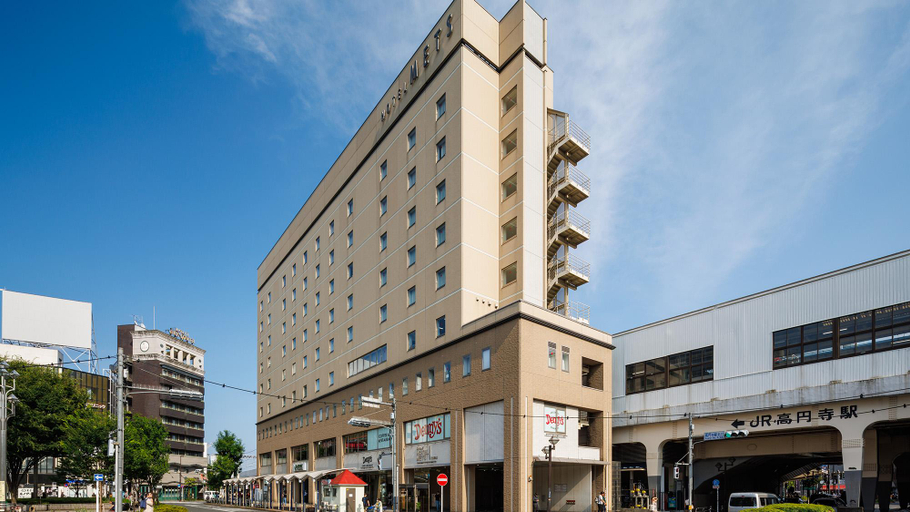 Exterior 1