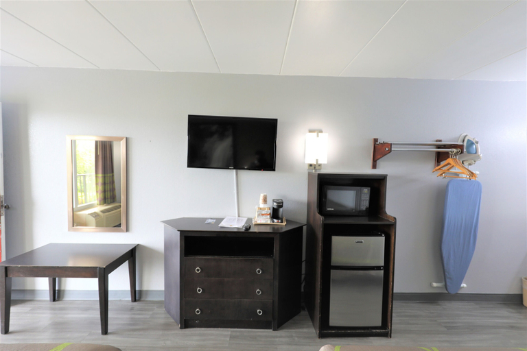 Others 5, Super 8 by Wyndham Manassas, Manassas