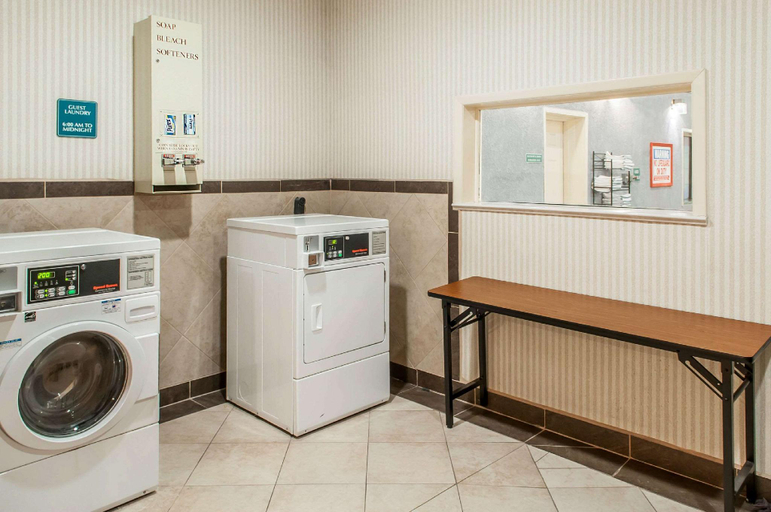 Bathroom 5, Quality Inn & Suites Grants - I-40, Cibola