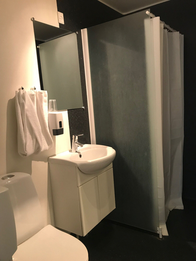 Bathroom 4, Aars Hotel, Vesthimmerland