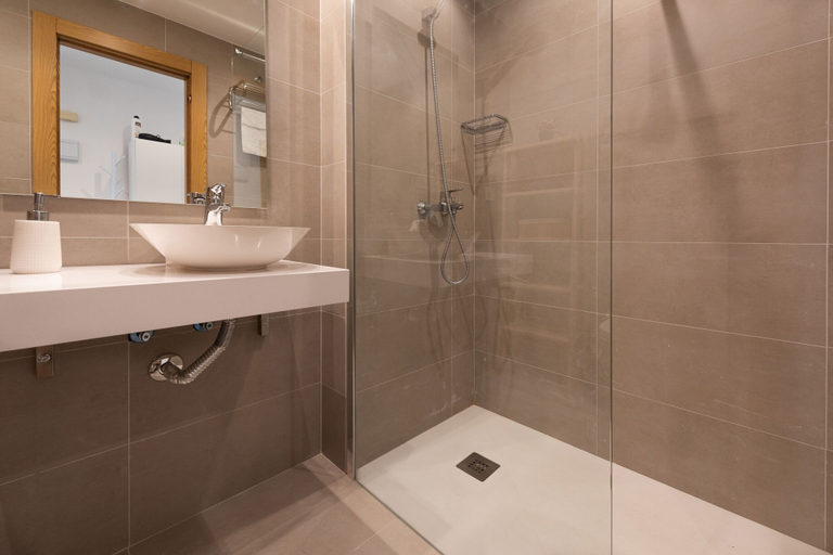 Bathroom 4, Gibralfaro Premium Center, Málaga