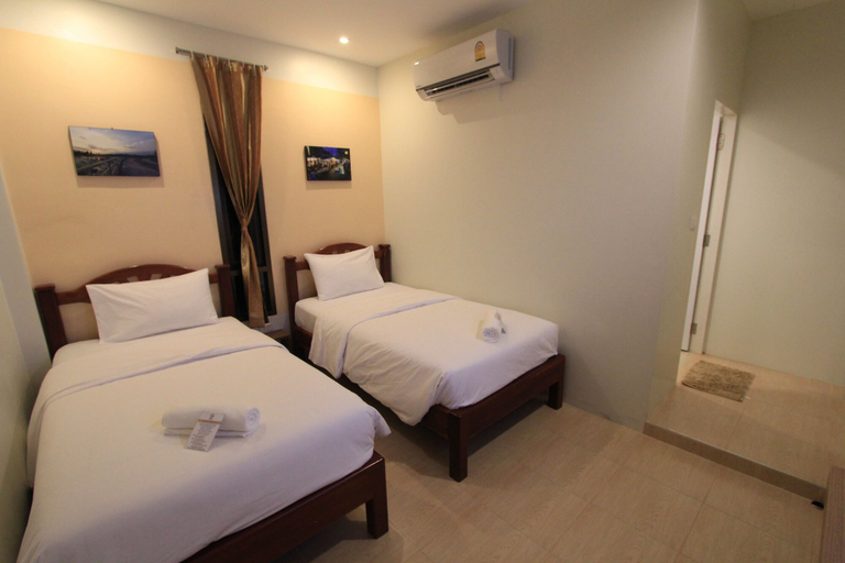 Bedroom 2, Nangrong Hotel, Nang Rong