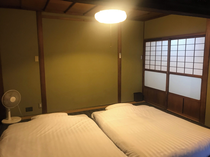 Bedroom 3, Guest House NOW TRAVEL ShinOsaka, Osaka