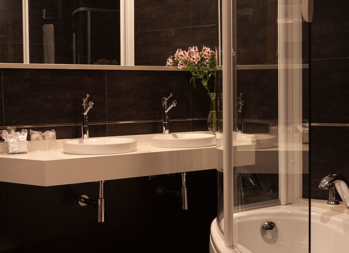 Bathroom 4, Hotel Pontes do Eume, A Coruña