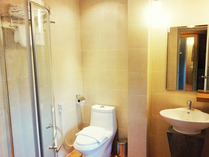 Bathroom 4, Klim Hotel, Muang Buri Ram