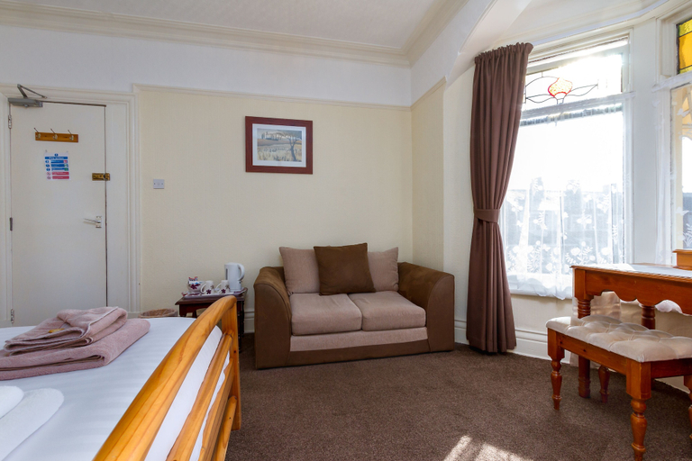Others 5, The Beechcliffe Hotel - Over 35's Only, Blackpool