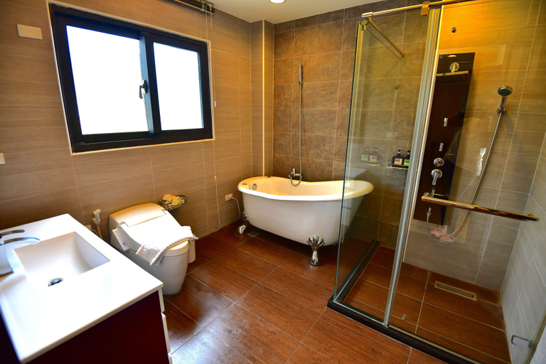 Bathroom 3, Hualien Fengmian B&B, Hualien