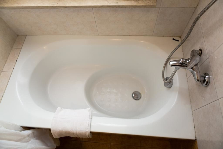 Bathroom 3, Matilde's House, Verona