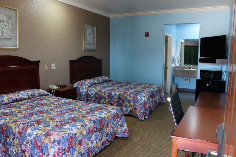 Bedroom 4, Budget Inn, Houston
