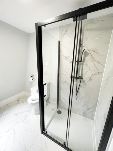 Bathroom 5, Argo Hotel - Kings Cross, London
