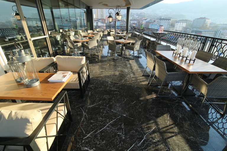 Food & Drinks 4, Holiday Inn BURSA - CITY CENTRE by IHG, Yıldırım