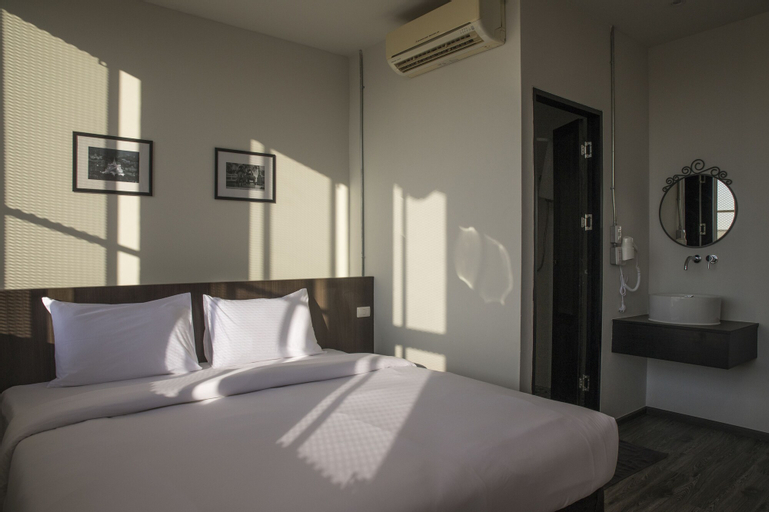 Bedroom 13