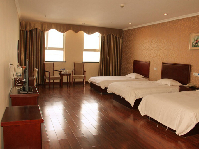 Bedroom 2, GreenTree Inn LinYi Lanshan District LinXi No.11 Road Express Hotel, Linyi