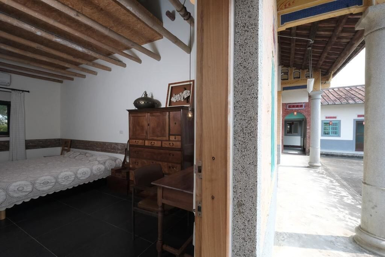 Bedroom 3, Yellow and Black Guesthouse, Kaohsiung