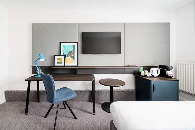 Others 4, Holiday Inn BIRMINGHAM M6, JCT.7 by IHG, Walsall