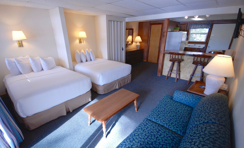 Bedroom 3, The Naswa Resort, Belknap